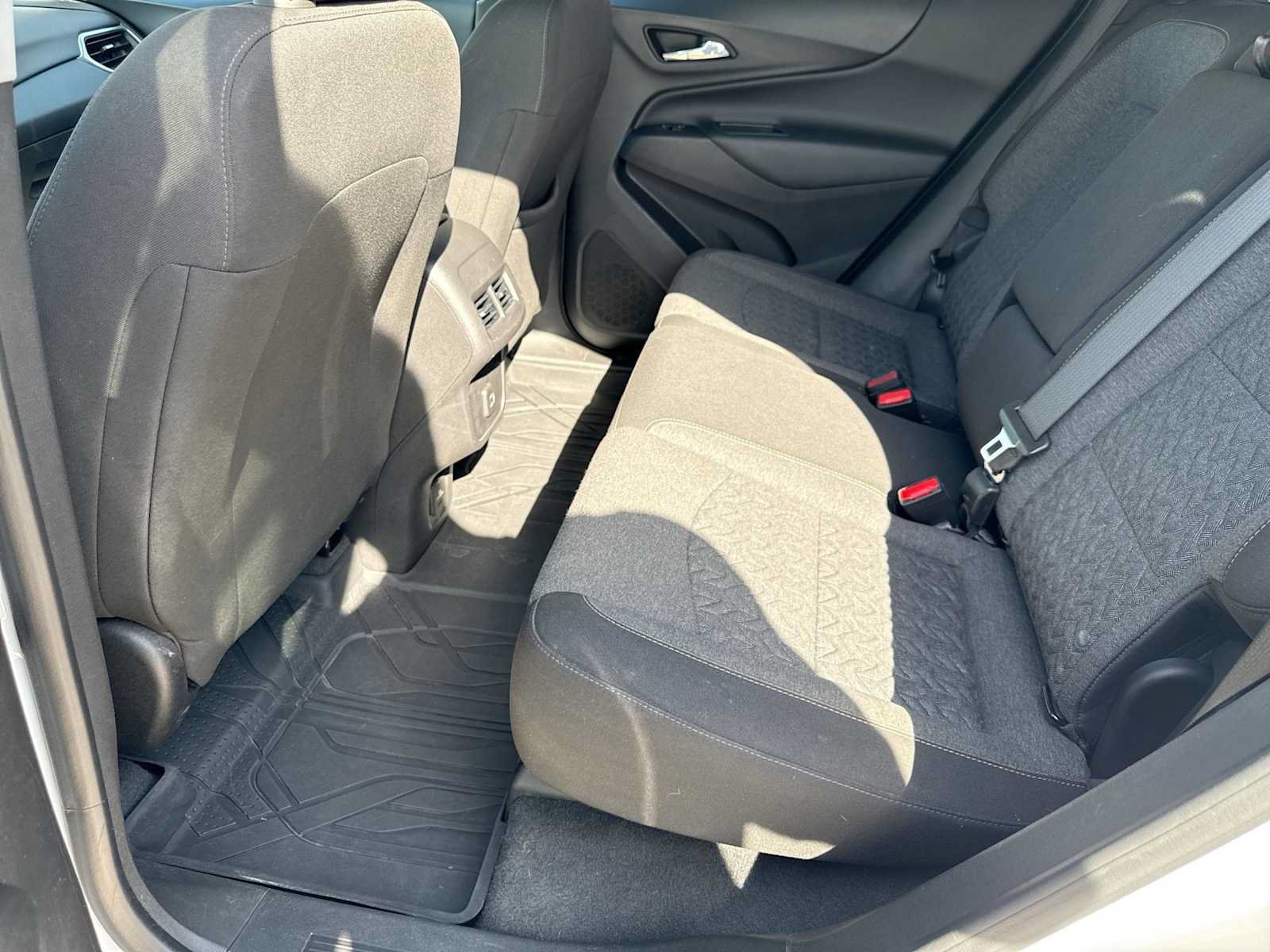 Used 2022 Chevrolet Equinox LT AWD/4WD image 18
