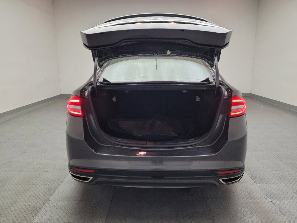 Used 2017 Ford Fusion Platinum image 29