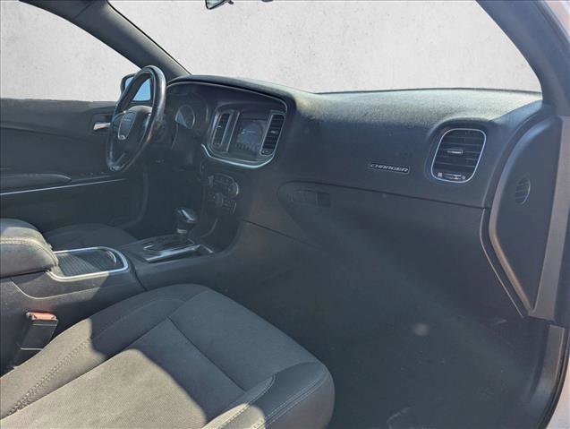 Used 2018 Dodge Charger SXT image 19