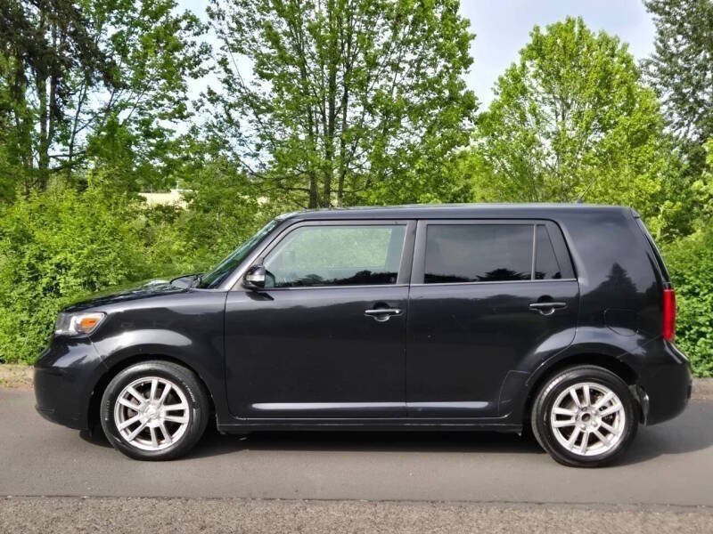 Used 2008 Scion xB FWD image 8