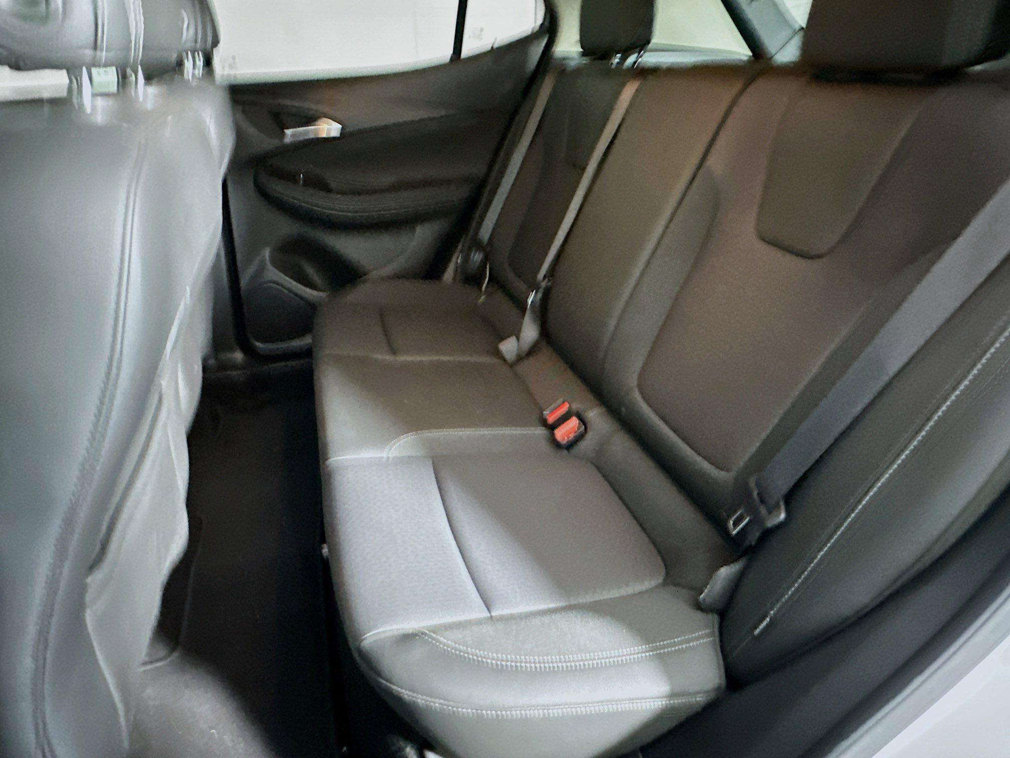 Used 2025 Buick Encore GX Preferred image 27