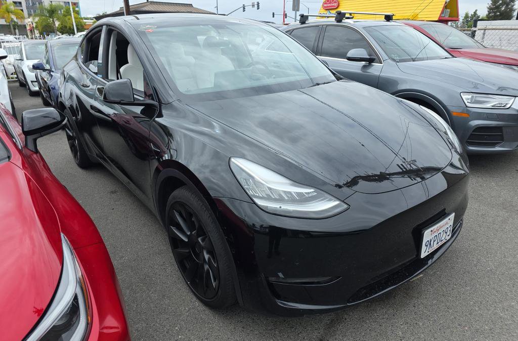 Used 2021 Tesla Model Y Long Range AWD/4WD image 2
