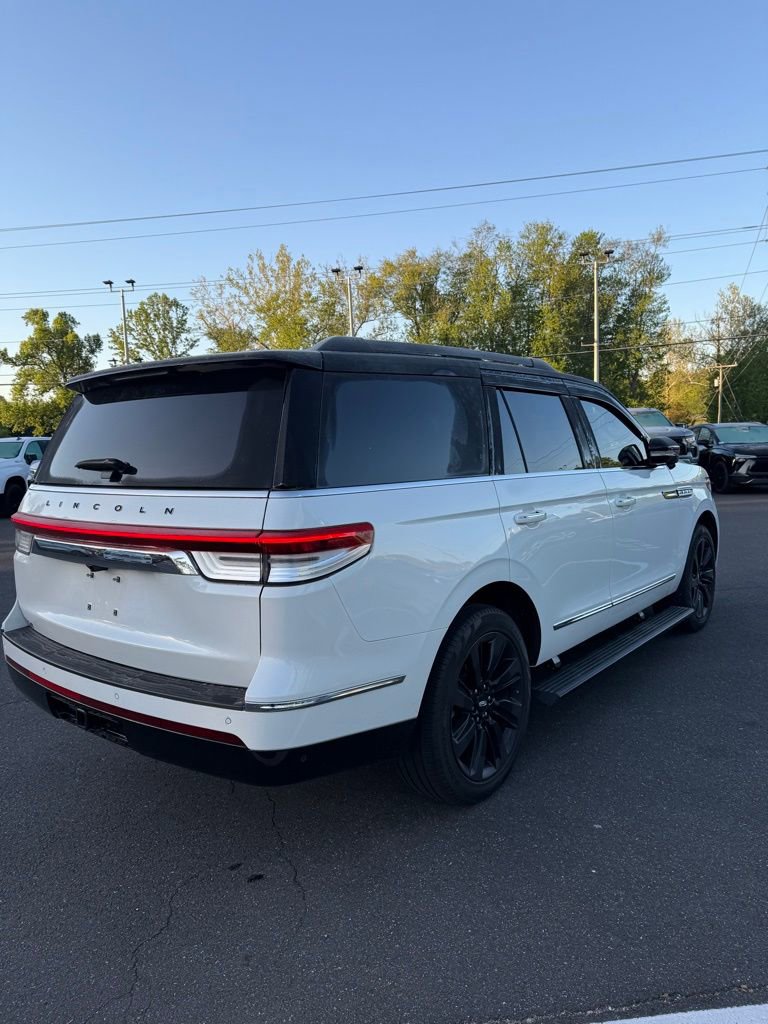 Used 2024 Lincoln Navigator Black Label AWD/4WD image 6