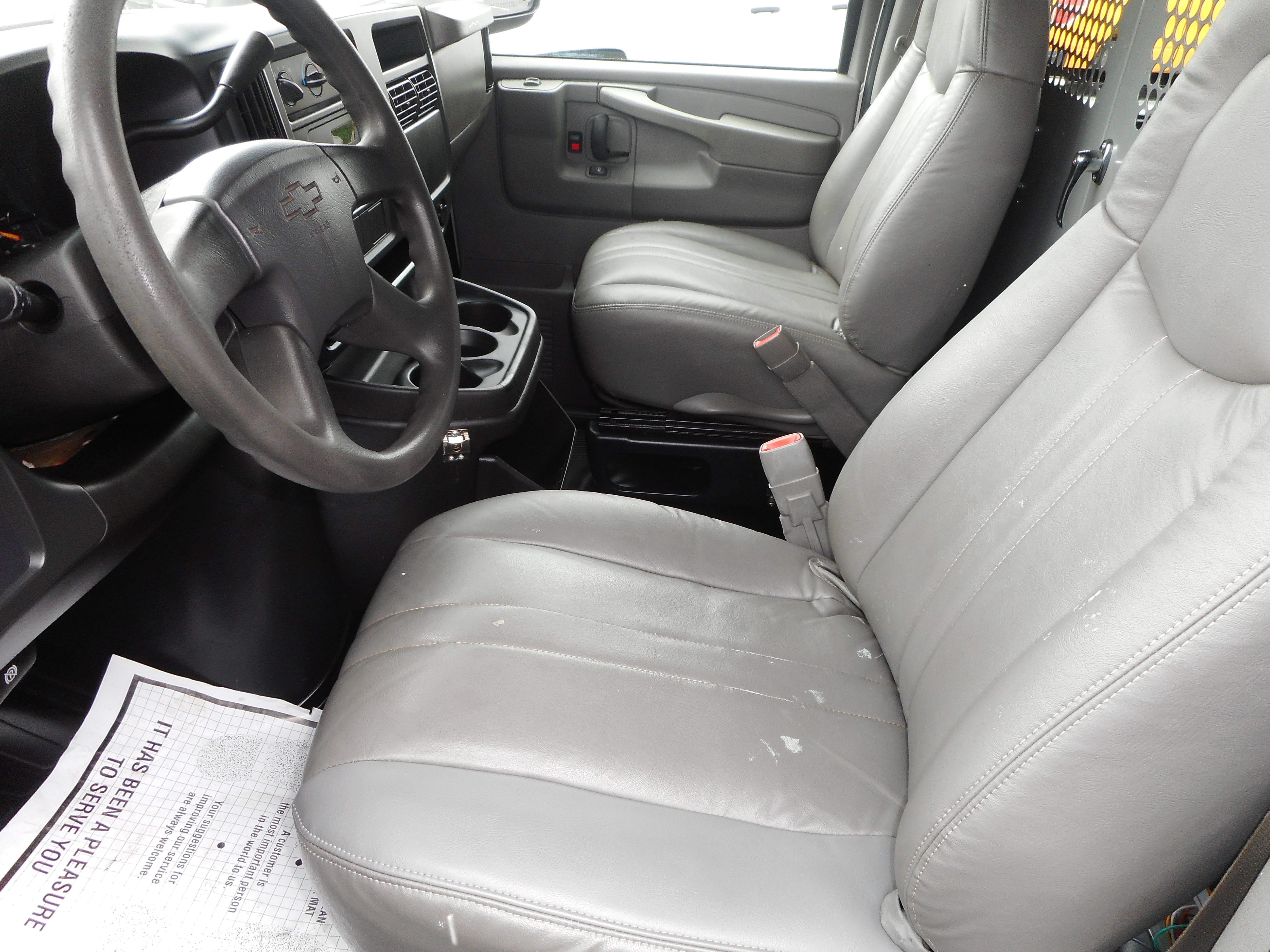 Used 2006 Chevrolet Express 2500 w/ Power and Light Package RWD image 11