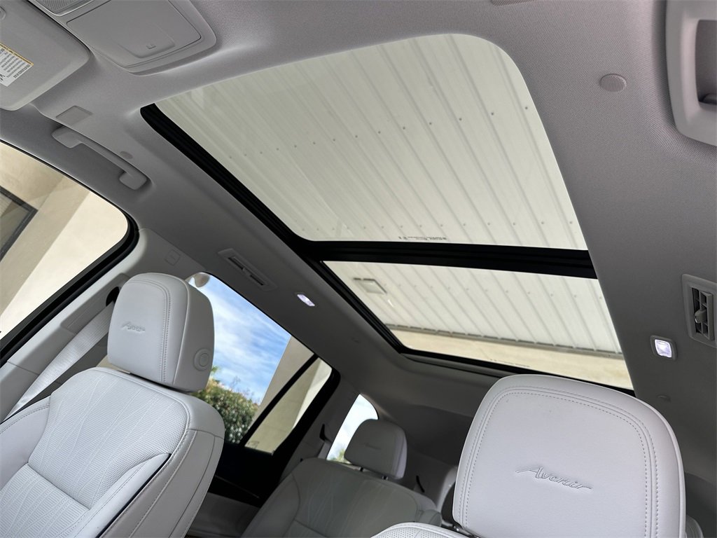 New 2026 Buick Enclave Avenir w/ Super Cruise Package image 29