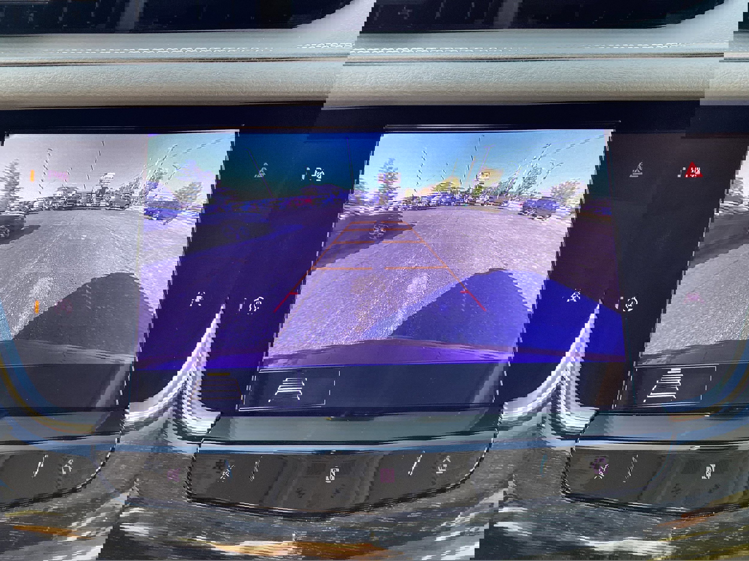 Used 2020 Cadillac XT6 Premium Luxury image 23