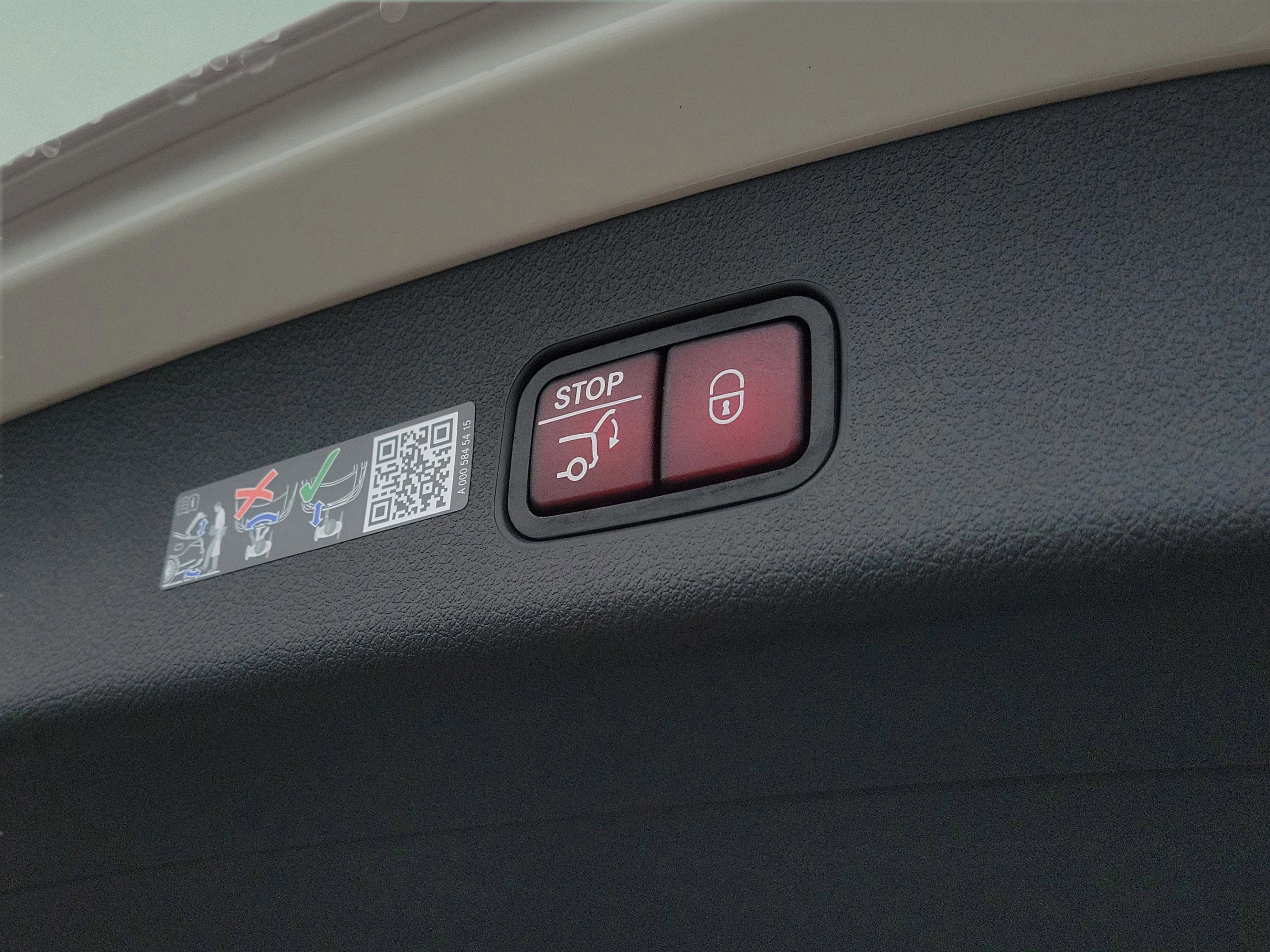 Certified 2026 Mercedes-Benz GLC 300 4MATIC image 6