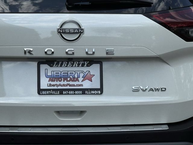 Used 2023 Nissan Rogue SV w/ SV Premium Package AWD/4WD image 16