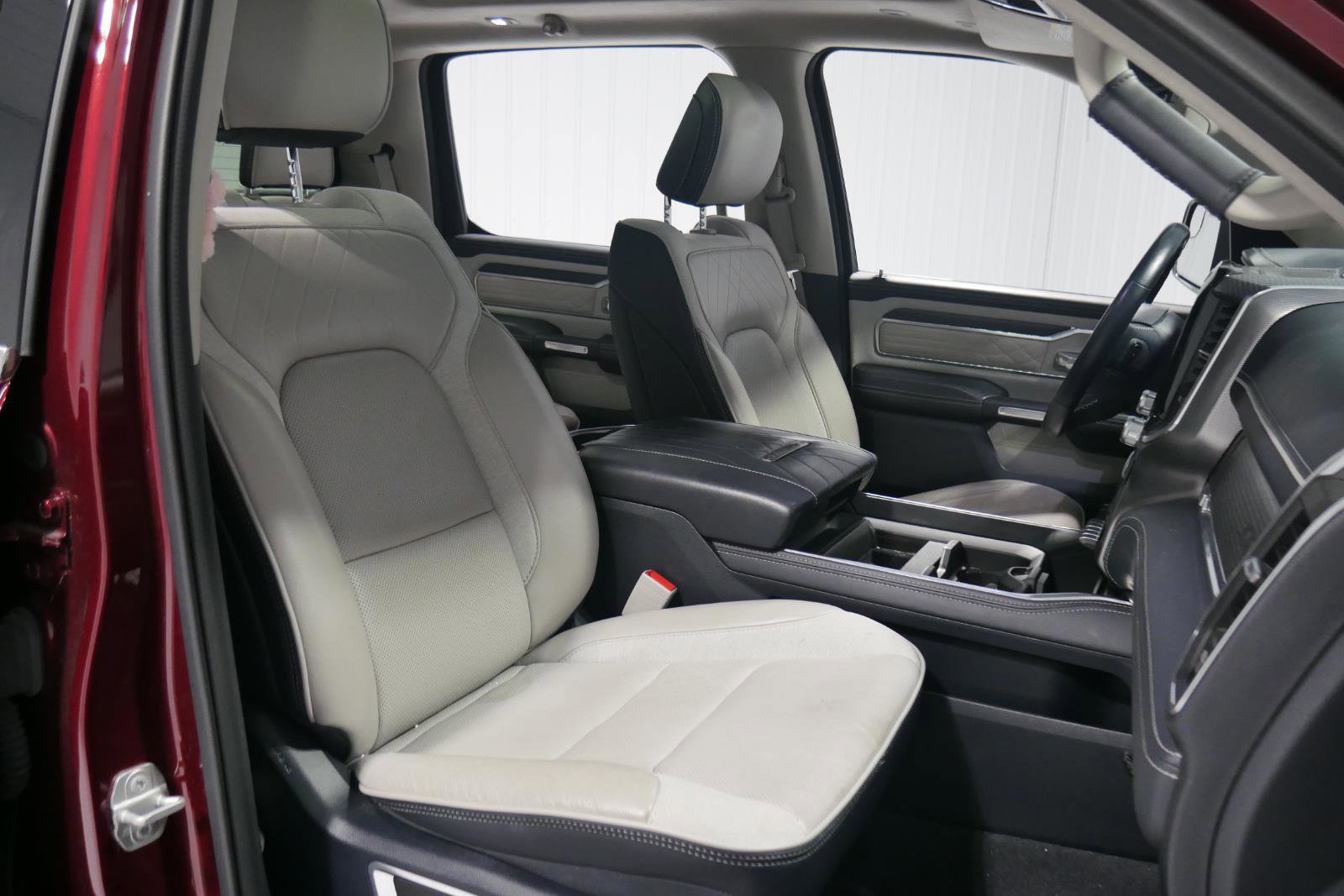 Used 2023 RAM 1500 Limited image 15