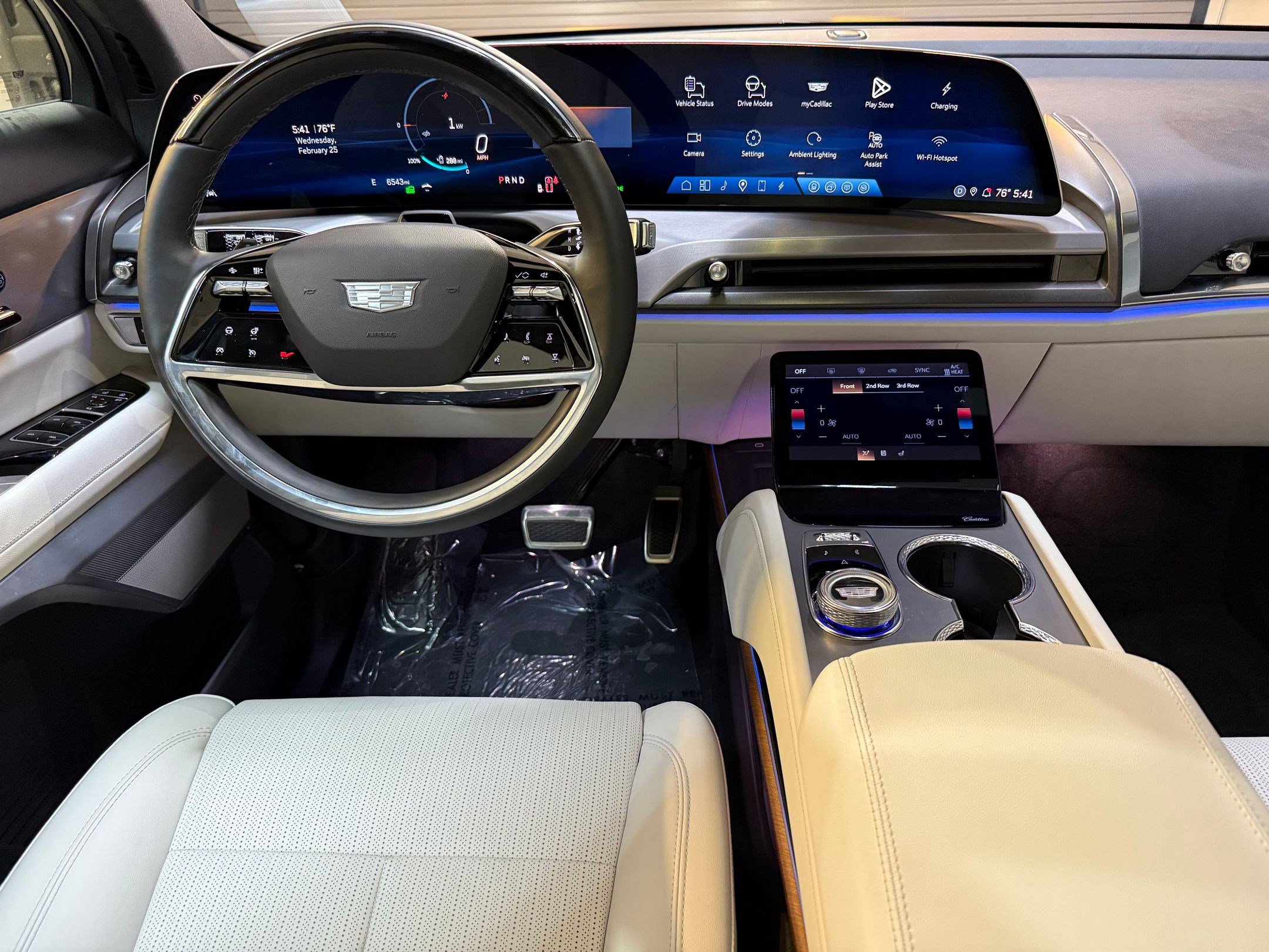 New 2026 Cadillac Vistiq Sport w/ LPO, Floor Liner Package image 4