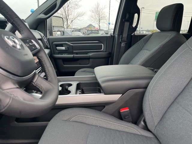 New 2026 RAM 2500 Big Horn AWD/4WD image 9