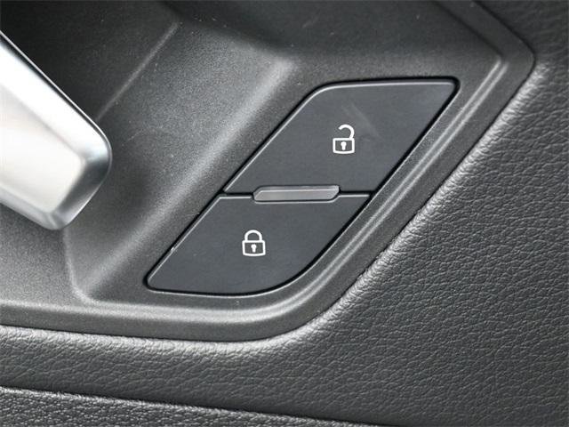 Used 2023 Audi Q3 2.0T Premium Plus w/ Premium Plus Package image 15