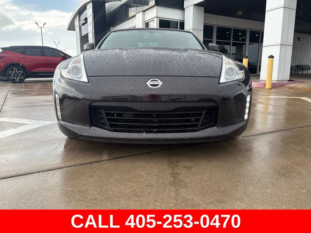 Used 2013 Nissan 370Z Touring w/ Sport Pkg RWD image 3