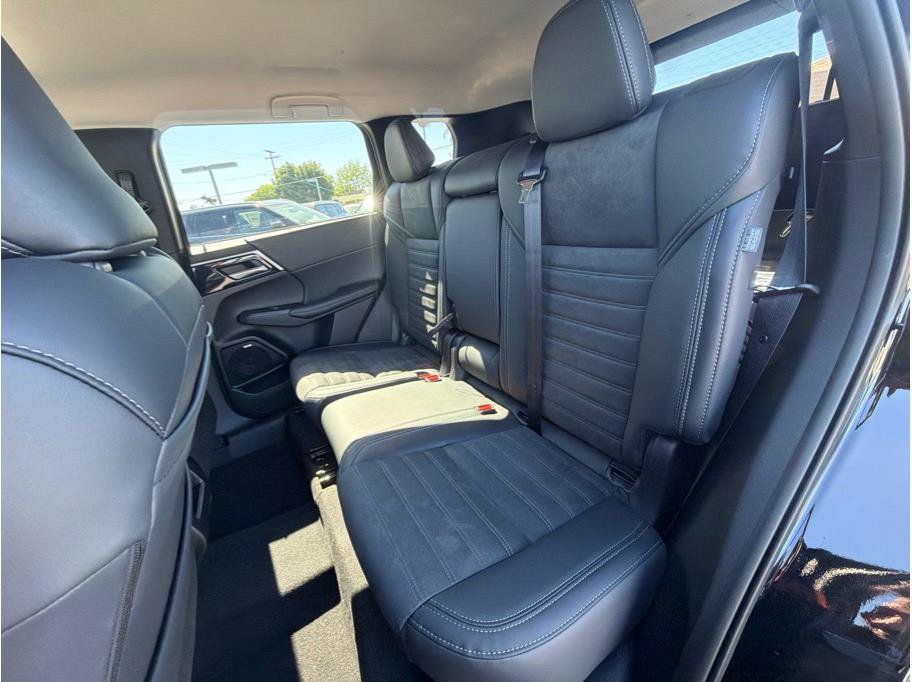 New 2026 Mitsubishi Outlander SE FWD image 23