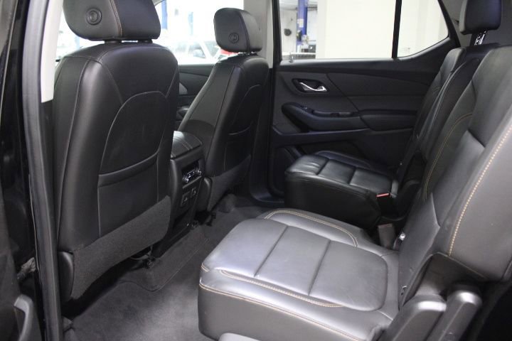 Used 2020 Chevrolet Traverse LT w/ LT Premium Package AWD/4WD image 26
