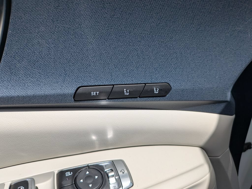 Certified 2026 Kia Carnival SX FWD image 23
