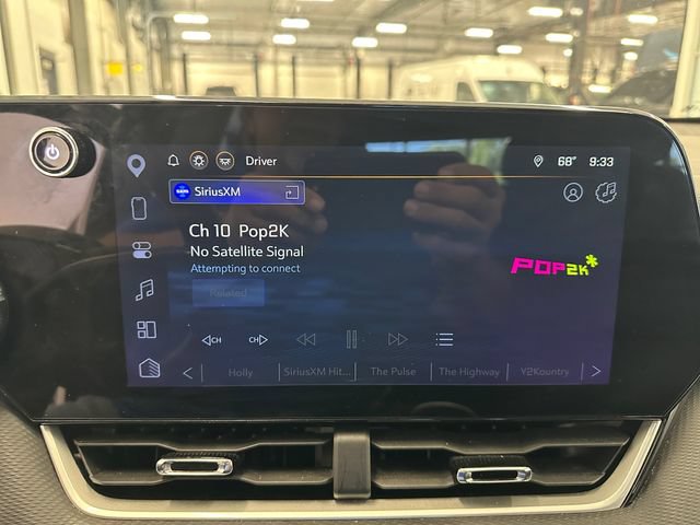 Used 2025 Chevrolet Equinox LT AWD/4WD image 24