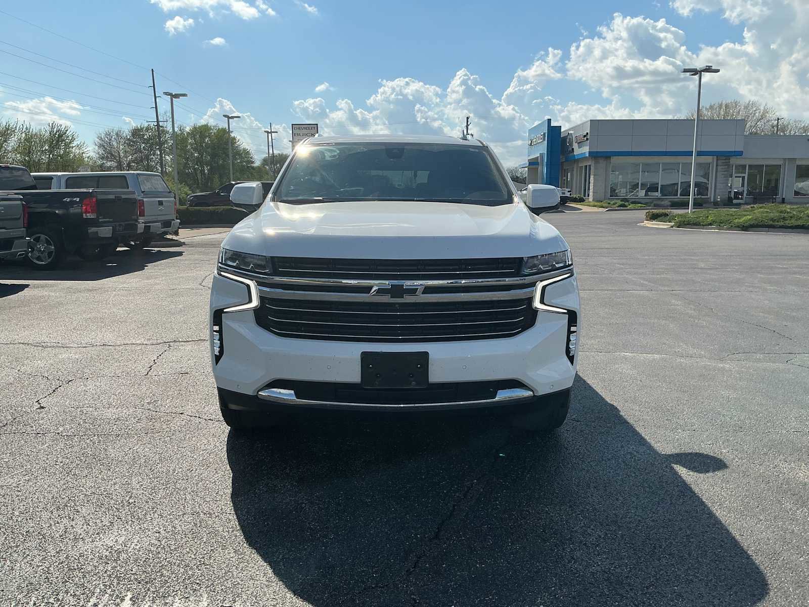 Used 2021 Chevrolet Tahoe LT w/ LT Signature Package AWD/4WD image 2