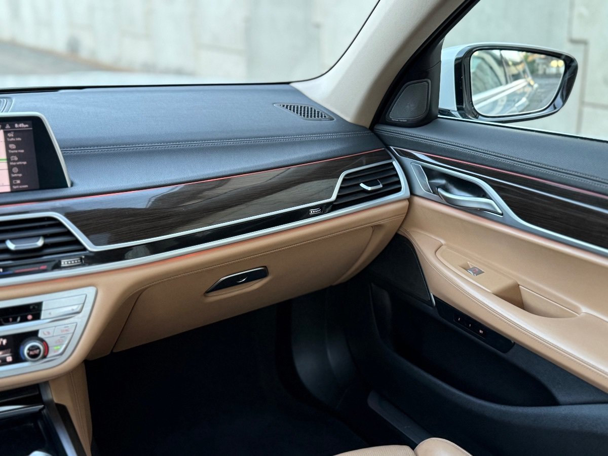 Used 2022 BMW 740i RWD image 27
