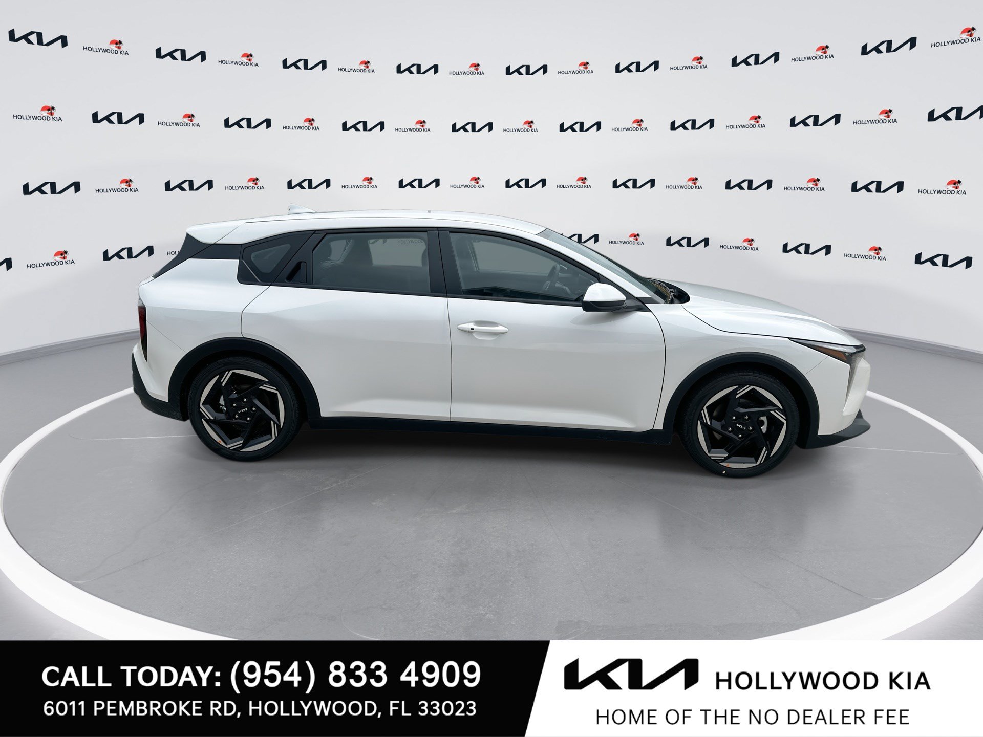 New 2026 Kia K4 EX FWD image 9