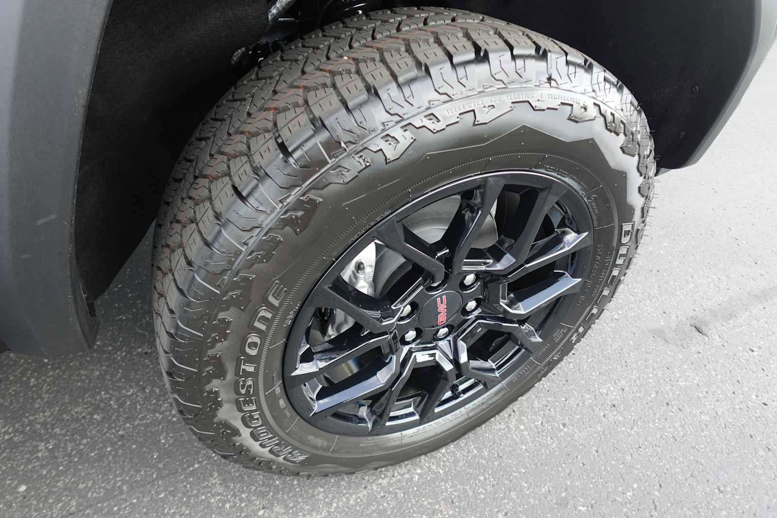 New 2026 GMC Canyon Denali w/ LPO, Denali Black Edition image 36