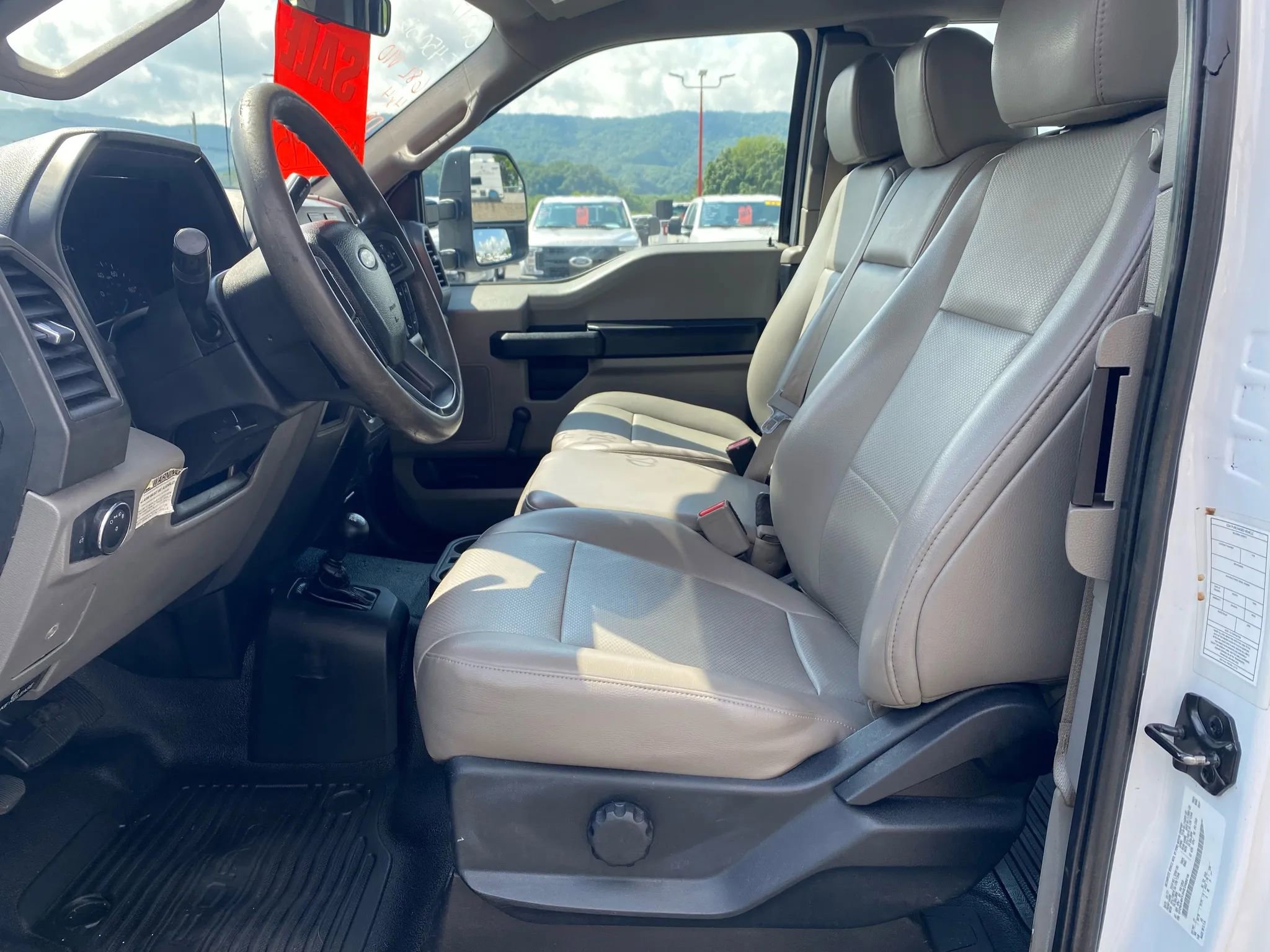 Used 2017 Ford F450 XL w/ Trailer Tow Package AWD/4WD image 9