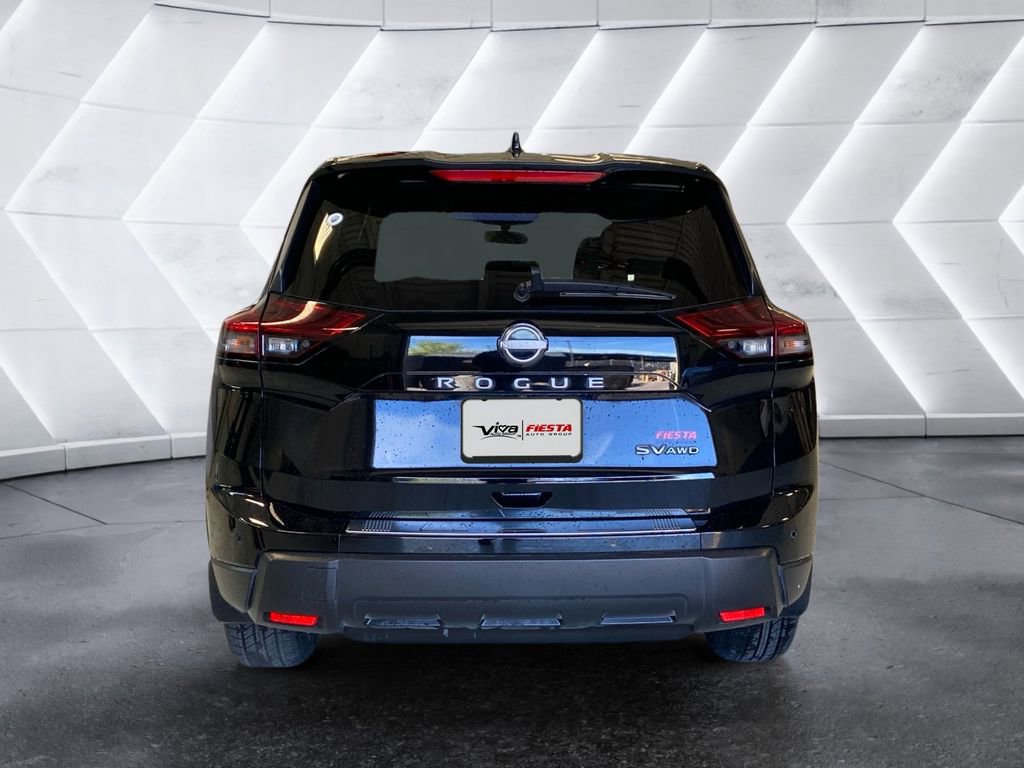 Used 2024 Nissan Rogue SV image 5