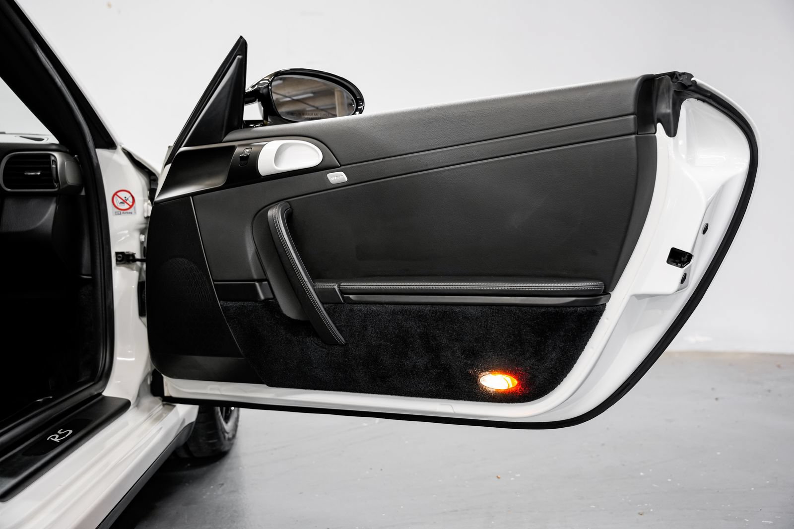 Used 2007 Porsche 911 GT3 RS RWD image 22
