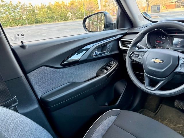 Used 2023 Chevrolet TrailBlazer LS image 22