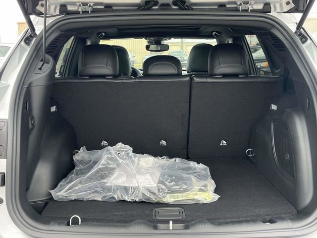 New 2026 Jeep Compass Latitude image 18