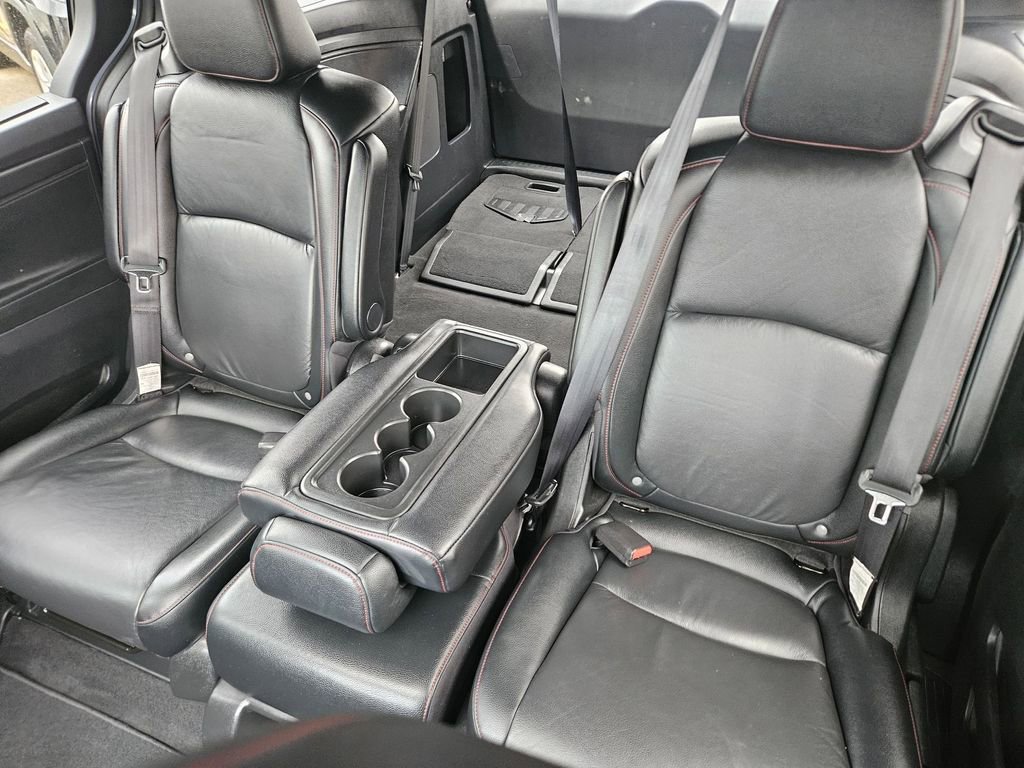 Used 2025 Honda Odyssey Sport-L image 29
