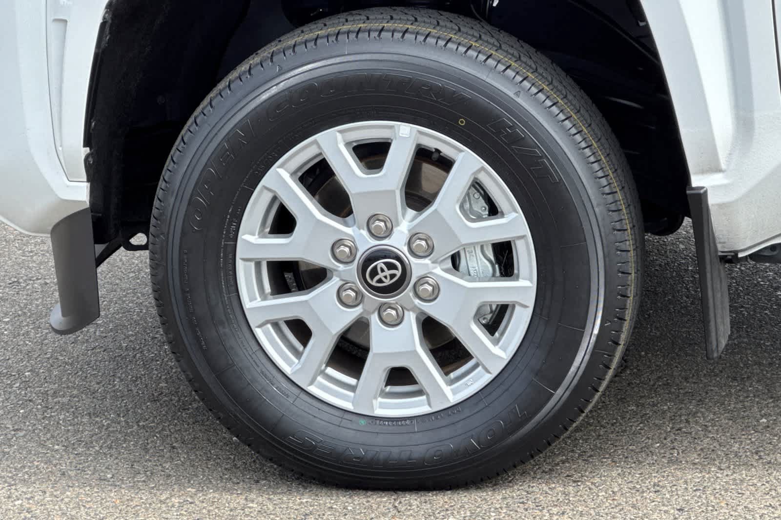 Used 2024 Toyota Tacoma SR5 RWD image 29