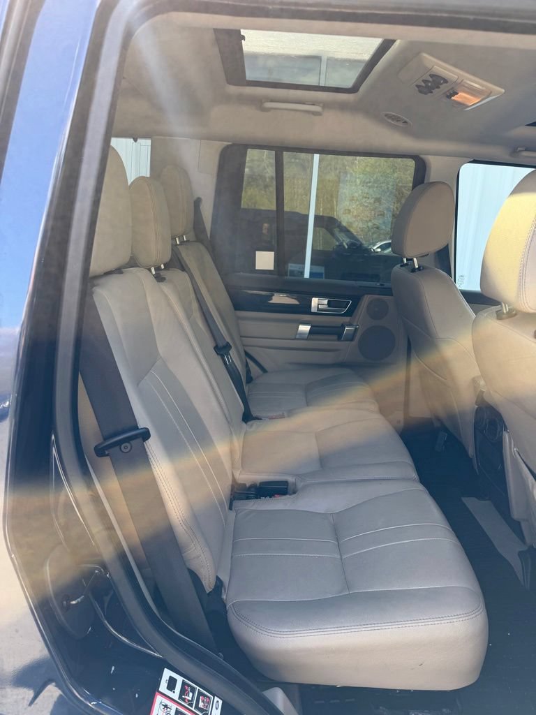Used 2016 Land Rover LR4 HSE AWD/4WD image 14