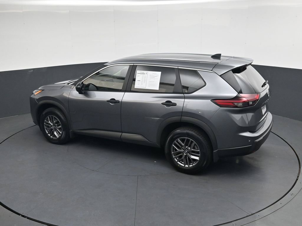 Used 2025 Nissan Rogue S FWD image 28