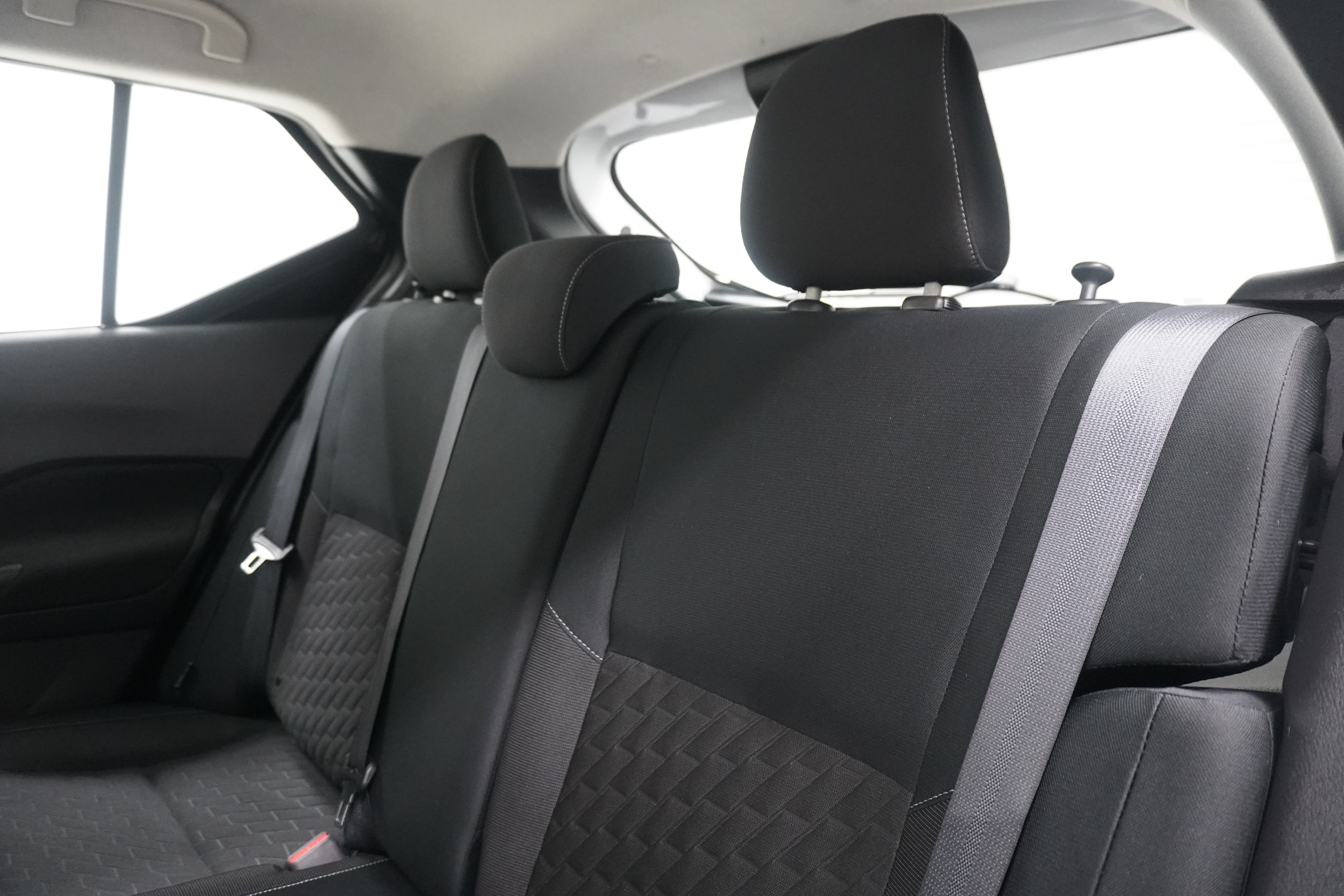 Used 2023 Nissan Kicks SV FWD image 13