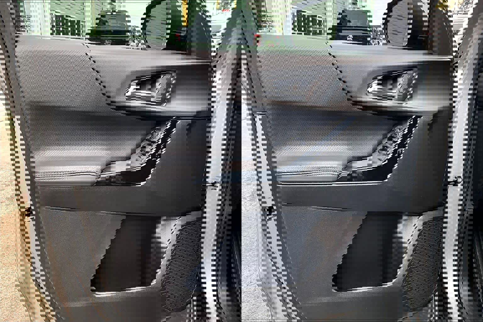 Used 2025 Chevrolet Equinox LT image 21