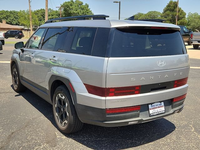 Used 2024 Hyundai Santa Fe SEL FWD image 3