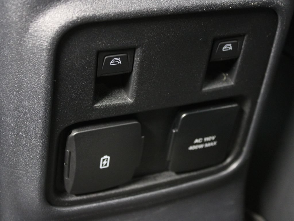 Used 2023 Ford Bronco Wildtrak AWD/4WD image 17