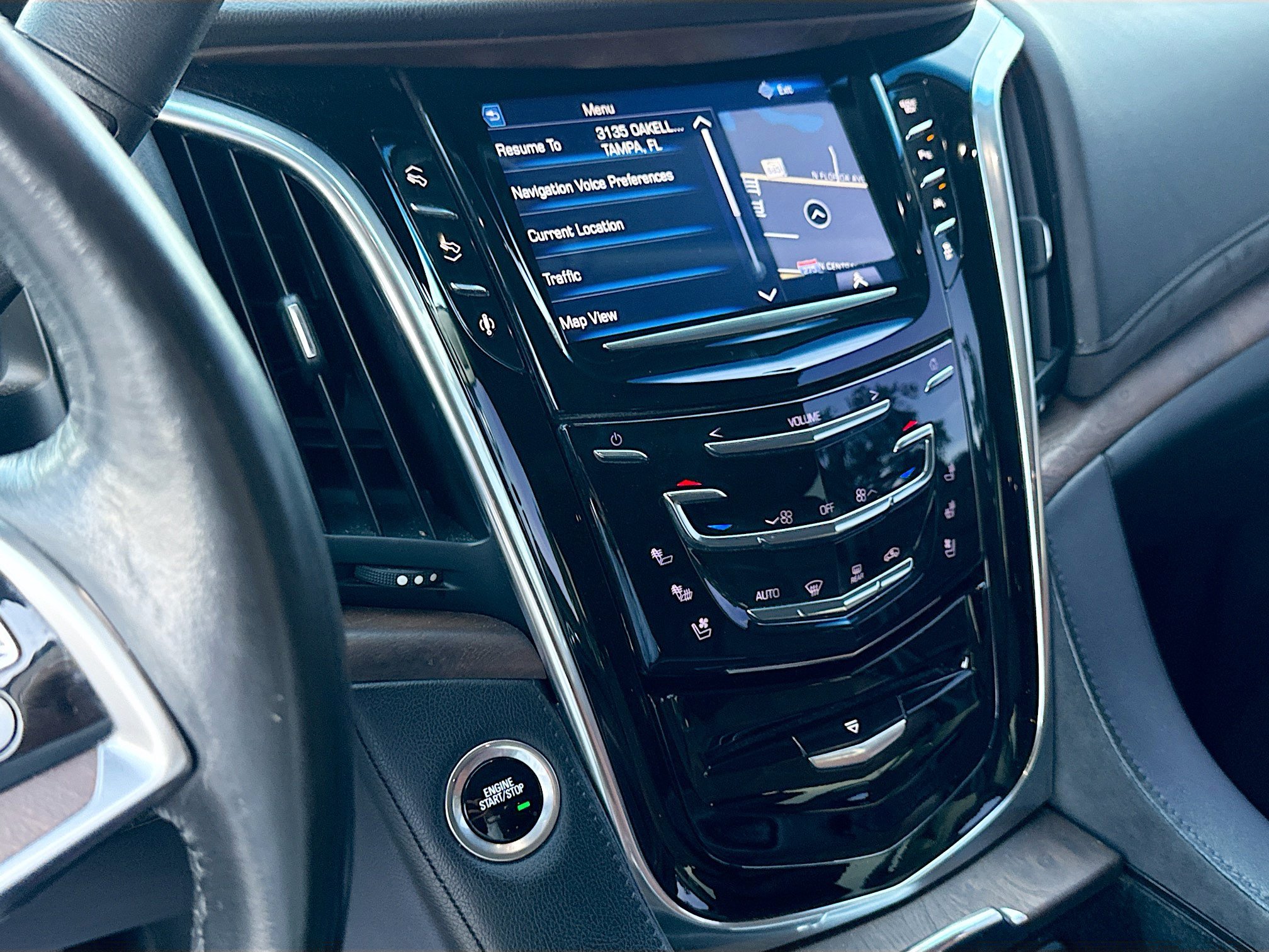 Used 2016 Cadillac Escalade Luxury RWD image 29