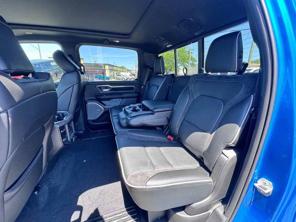 New 2026 RAM 1500 Laramie w/ Night Edition AWD/4WD image 17