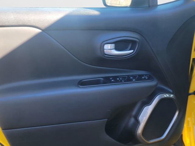 Certified 2023 Jeep Renegade Latitude image 12