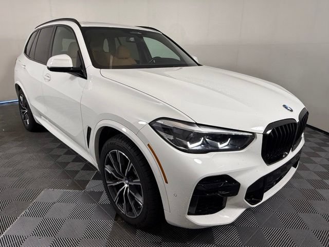 Used 2023 BMW X5 xDrive40i w/ M Sport Package AWD/4WD image 9