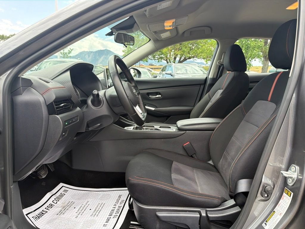 Used 2025 Nissan Sentra SR FWD image 24