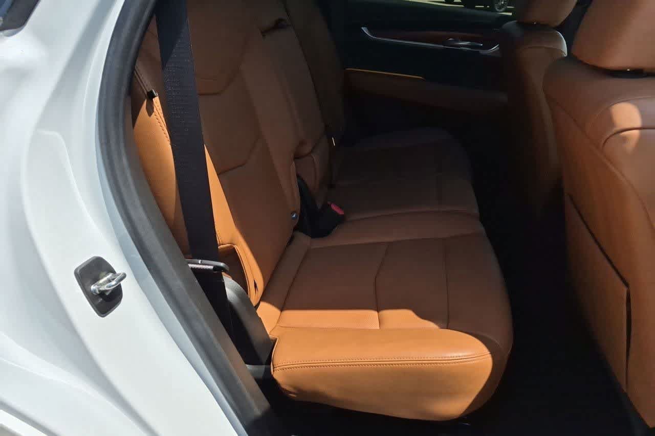 Used 2024 Cadillac XT5 Premium Luxury w/ LPO, Floor Liner Package AWD/4WD image 21
