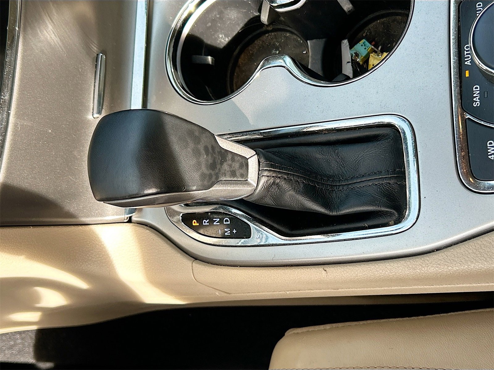 Used 2021 Jeep Grand Cherokee Limited image 17