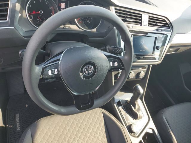 Used 2019 Volkswagen Tiguan S w/ Driver Assistance Package AWD/4WD image 12