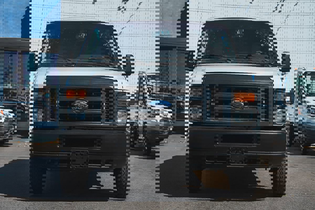 Used 2013 Ford E-150 and Econoline 150 Commercial w/ PWR Group image 3