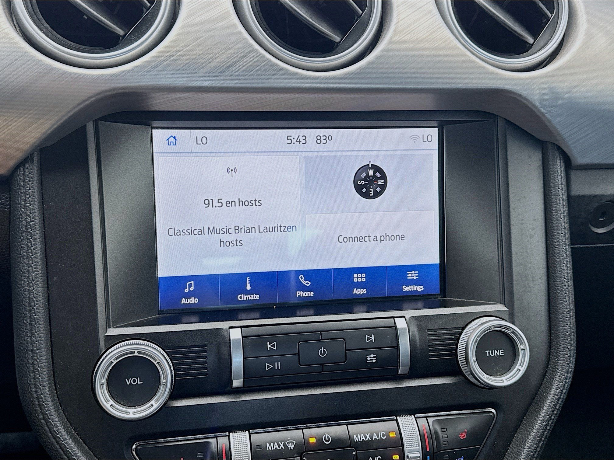 Used 2022 Ford Mustang Premium RWD image 9