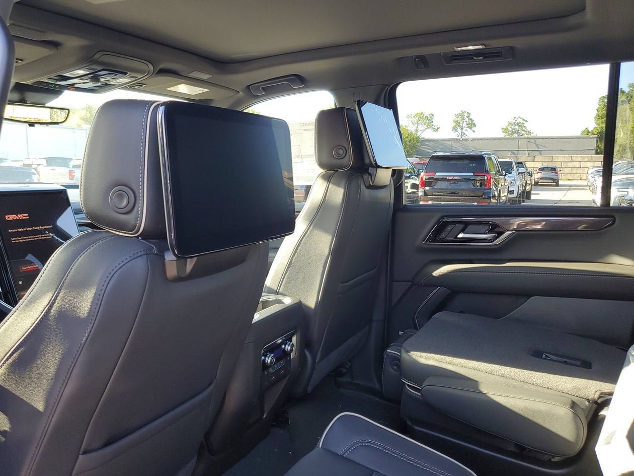 New 2026 GMC Yukon XL Elevation w/ Elevation Premium Package AWD/4WD image 10