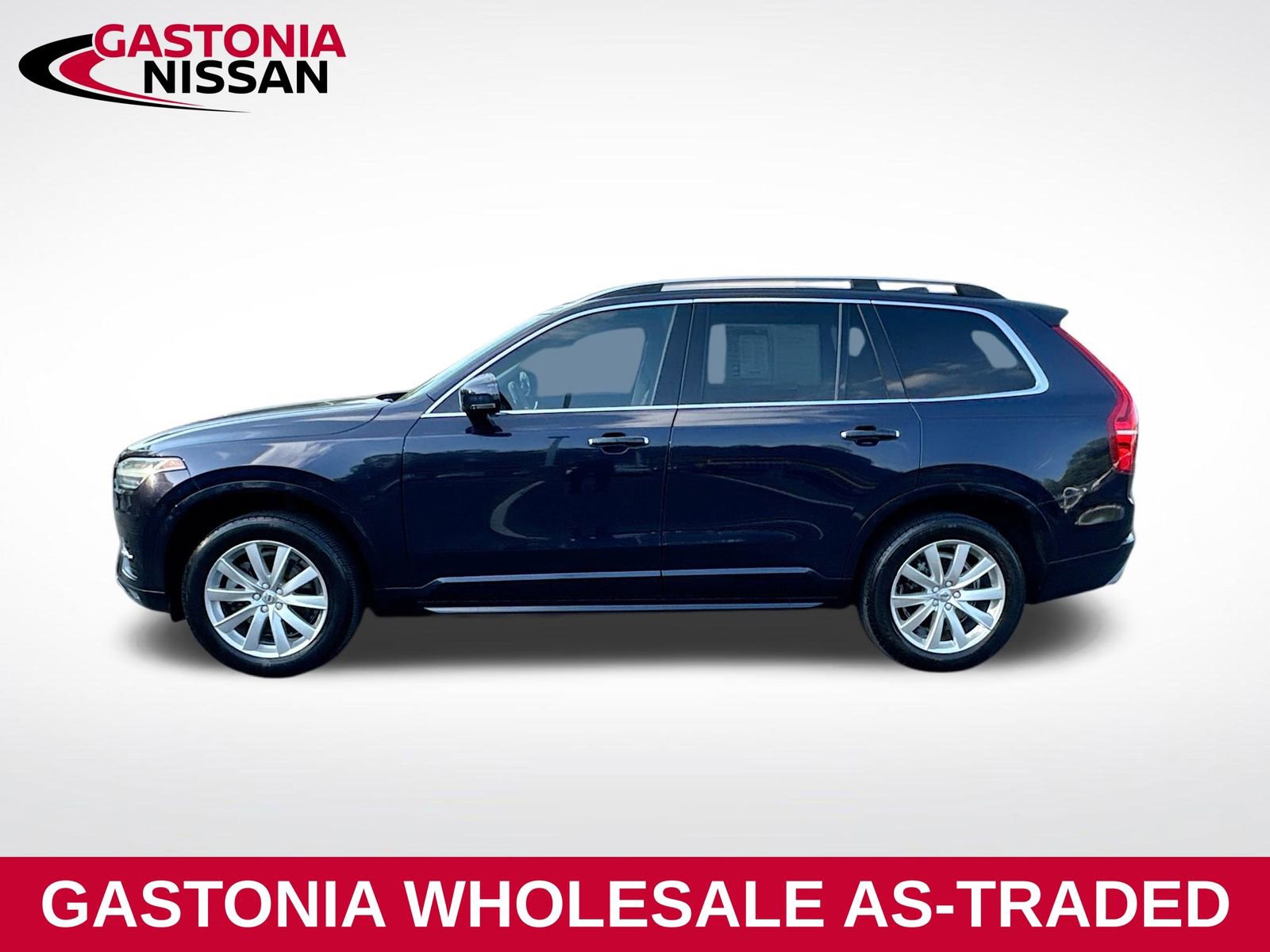 Used 2016 Volvo XC90 T6 Momentum w/ Momentum Plus Package image 4